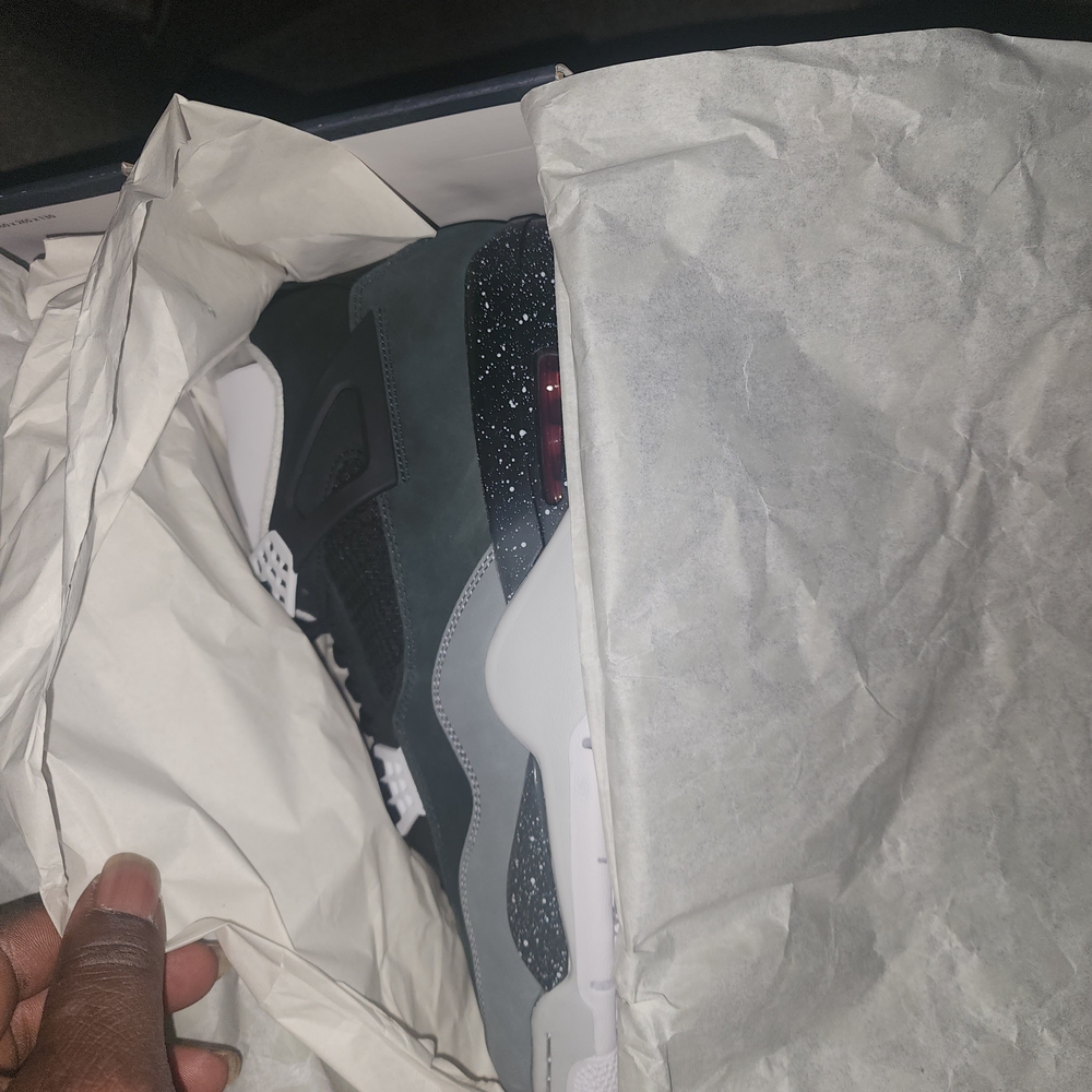 Jordan Black and Gray Sneakers Modern Sporty Design